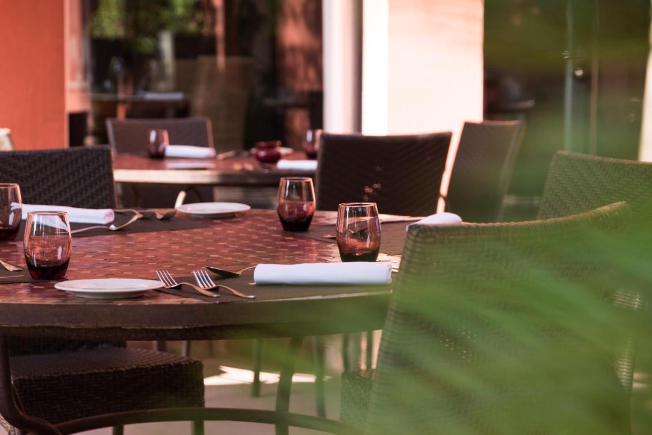 Hotel Restaurant Spa Disini Montpellier Est, The Originals Relais Кастри Екстериор снимка