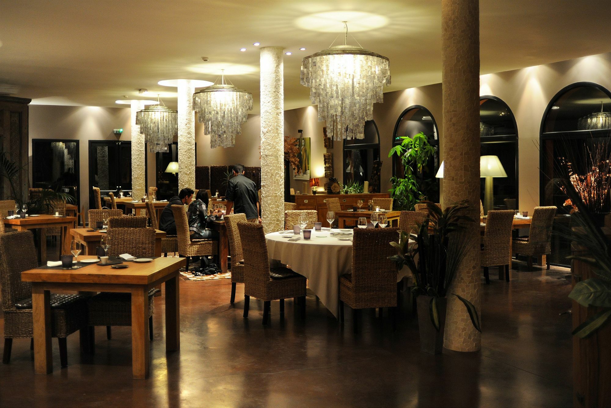 Hotel Restaurant Spa Disini Montpellier Est, The Originals Relais Кастри Екстериор снимка