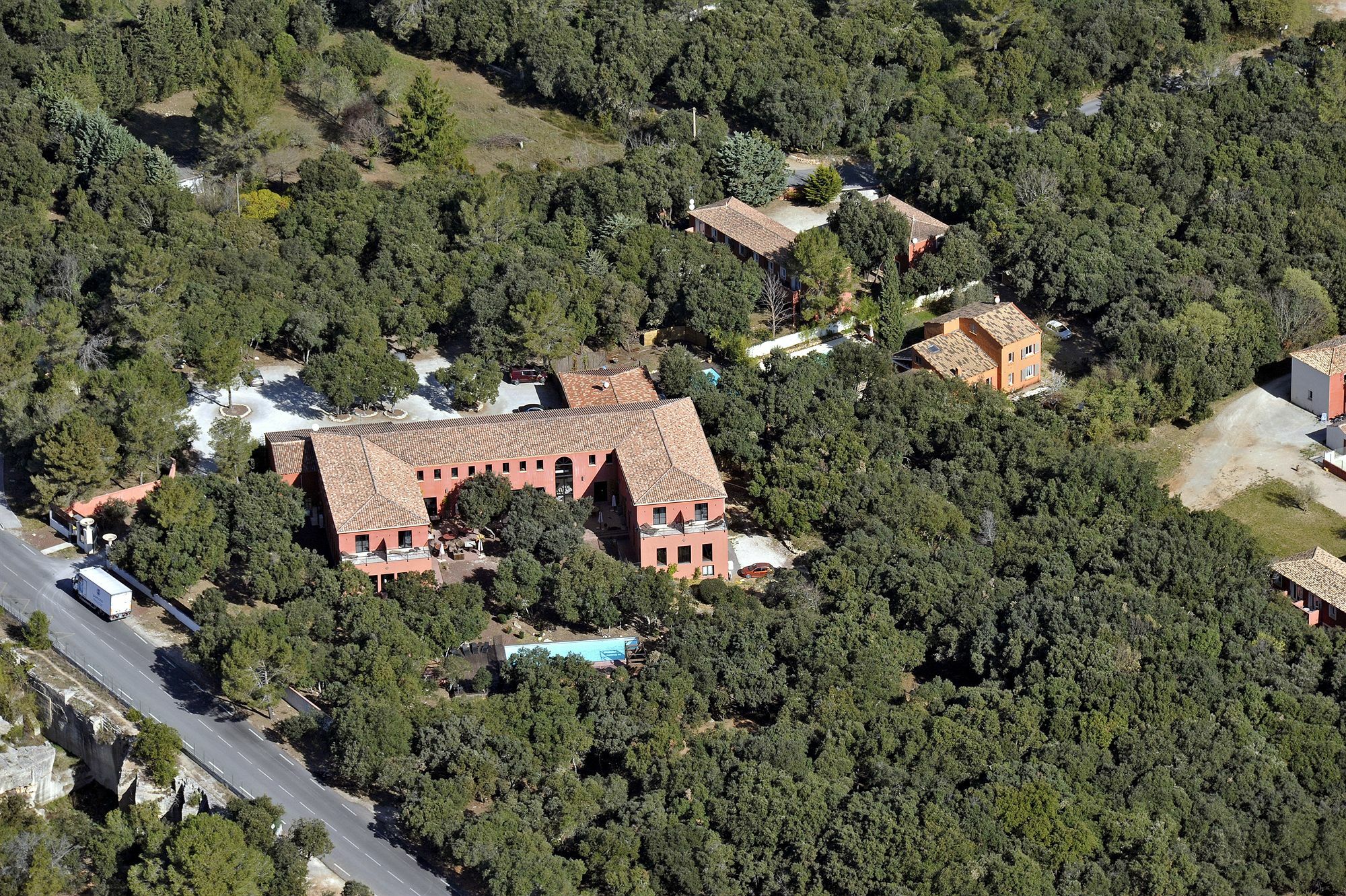 Hotel Restaurant Spa Disini Montpellier Est, The Originals Relais Кастри Екстериор снимка